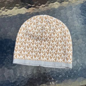 Michael kors beanie or toboggan